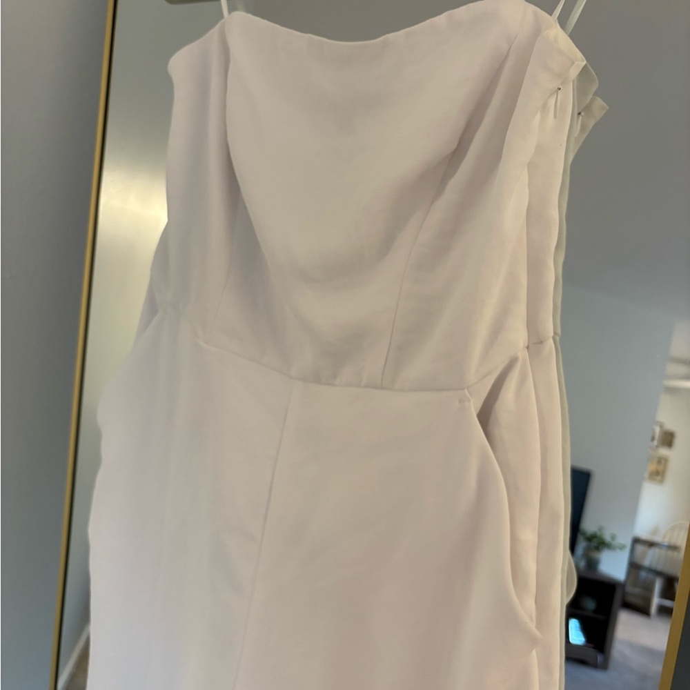 Elegant White Strapless Jumpsuit - Picture 2 of 4